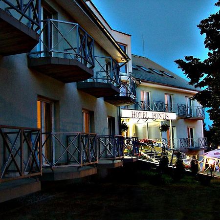 Hôtel Pontis à Biatorbágy Extérieur photo